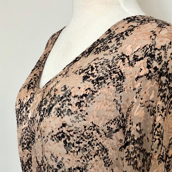 Parker Blush-Pink/Black Snake Silk Kimono Top - Picture 1 of 12